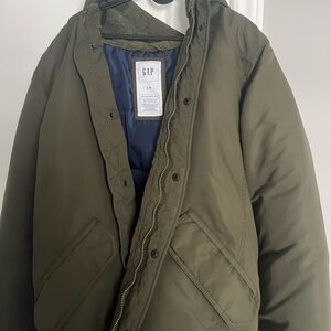 GAP Green Puffer Jacket Insulated Weather-Resistant